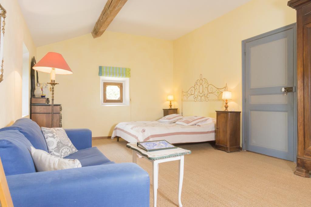 Mas Montluzia Bed & Breakfast Cascastel-des-Corbieres Bagian luar foto